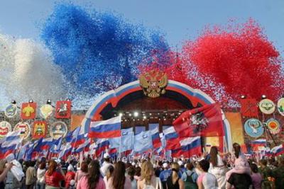 Севастополь будет отмечать День России со «звездами»