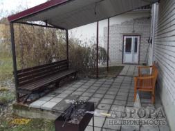 Сдается дом на выходные на Ленинградском шоссе 38 км. от МКАД на компанию до 20 человек. Цена 18 тысяч рублей.