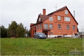 Сдается коттедж на Дмитровском шоссе 28 км. сутки выходные до 25 человек.
