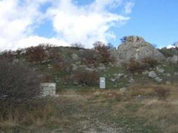в Симеизе 2 га., расположен в пос. понизовка 